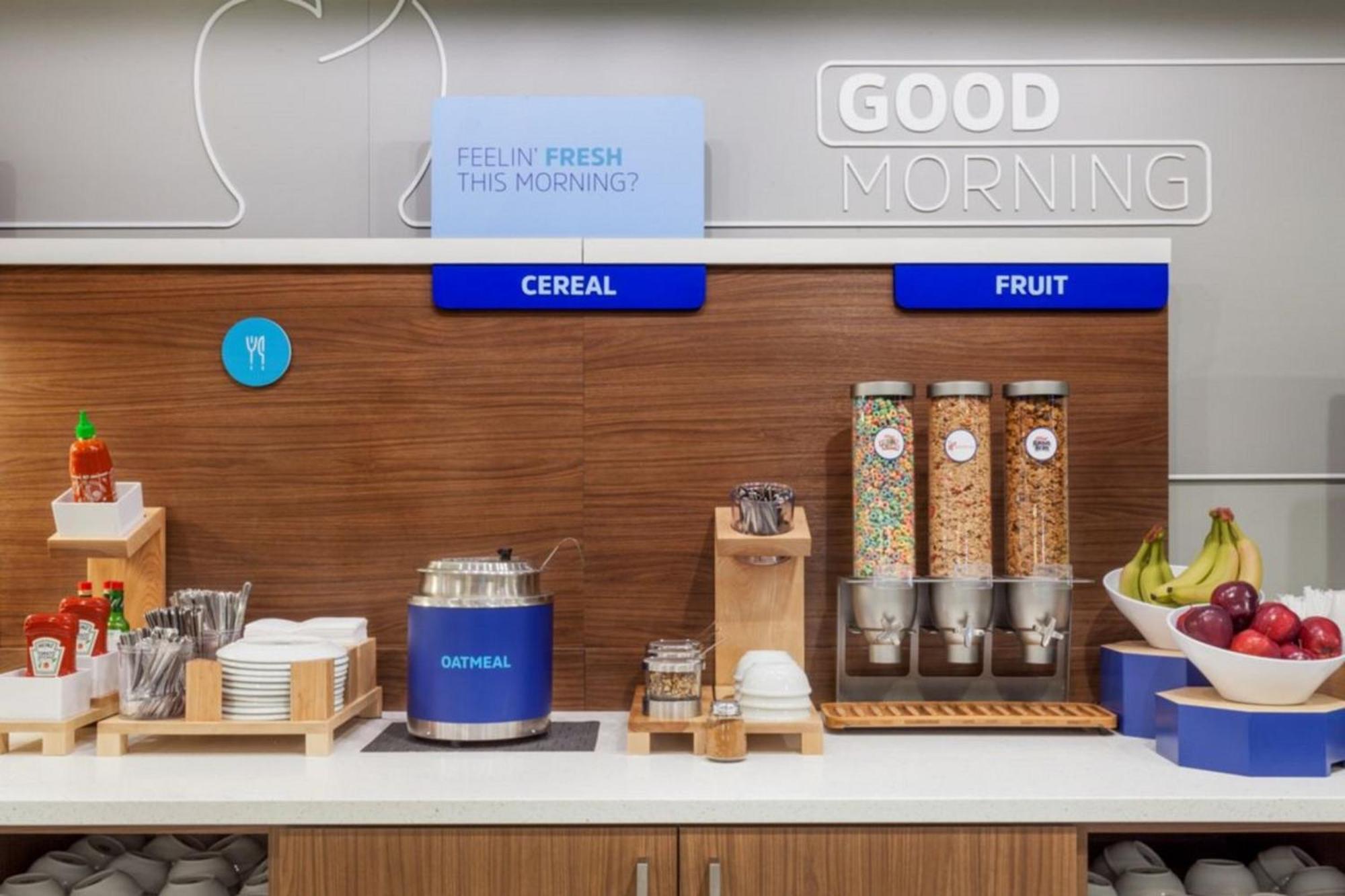 Holiday Inn Express & Suites Chicago - Oak Forest By Ihg Dış mekan fotoğraf